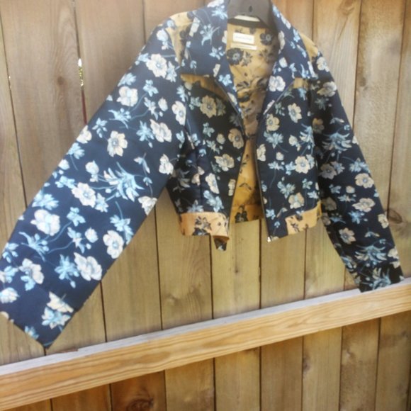 Urban Outfitters Floral Zip Crop top Jacket | L-6 - Picture 4 of 12